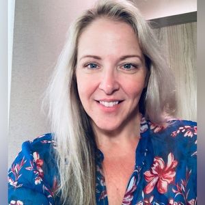 Meet your Posher, Deborah